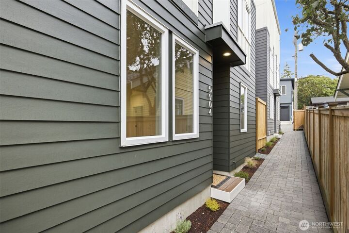 Property Photo: 5906 42nd Avenue SW WA 98136