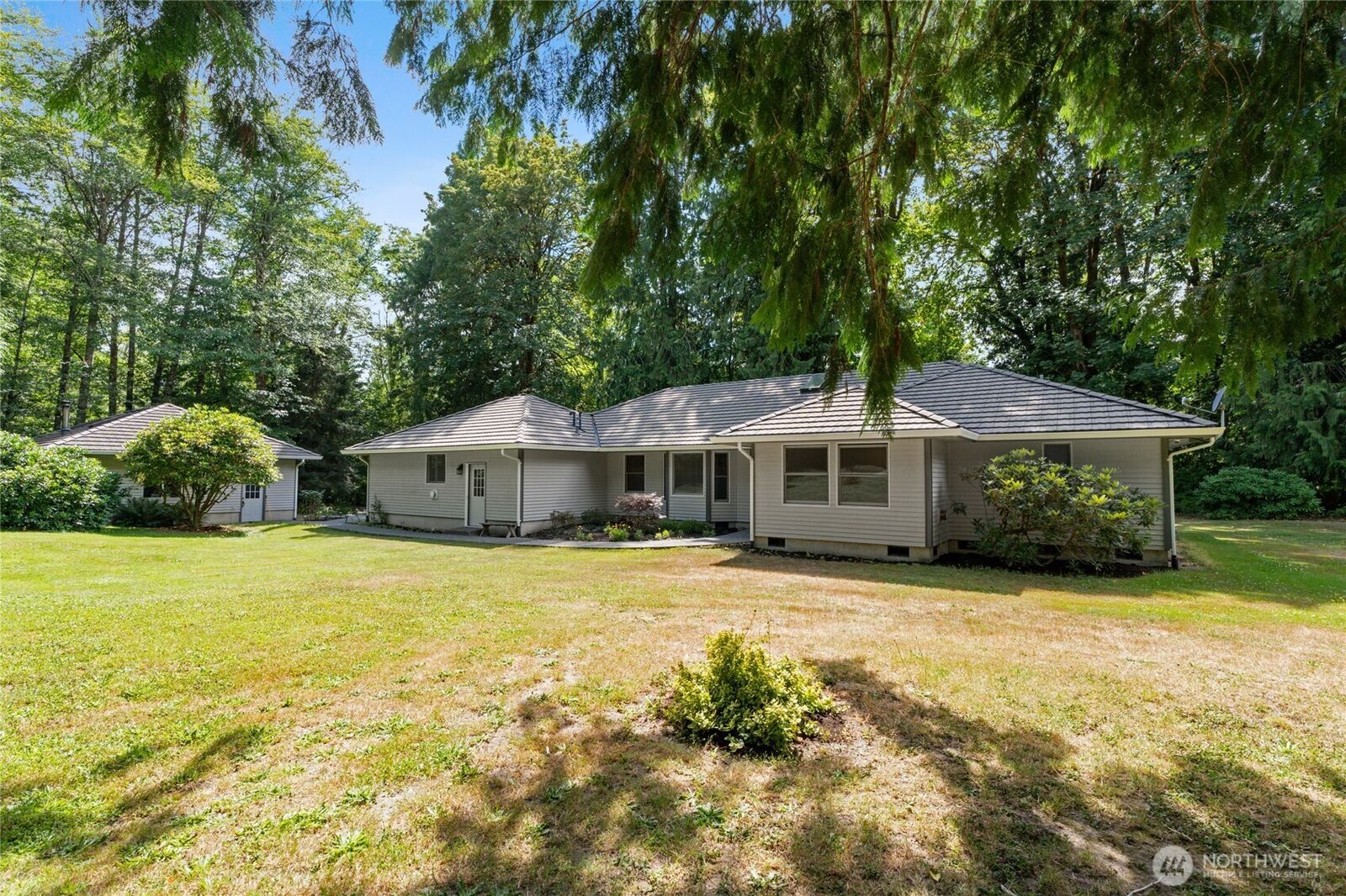 Property Photo: 2102 Mark Street WA 98516
