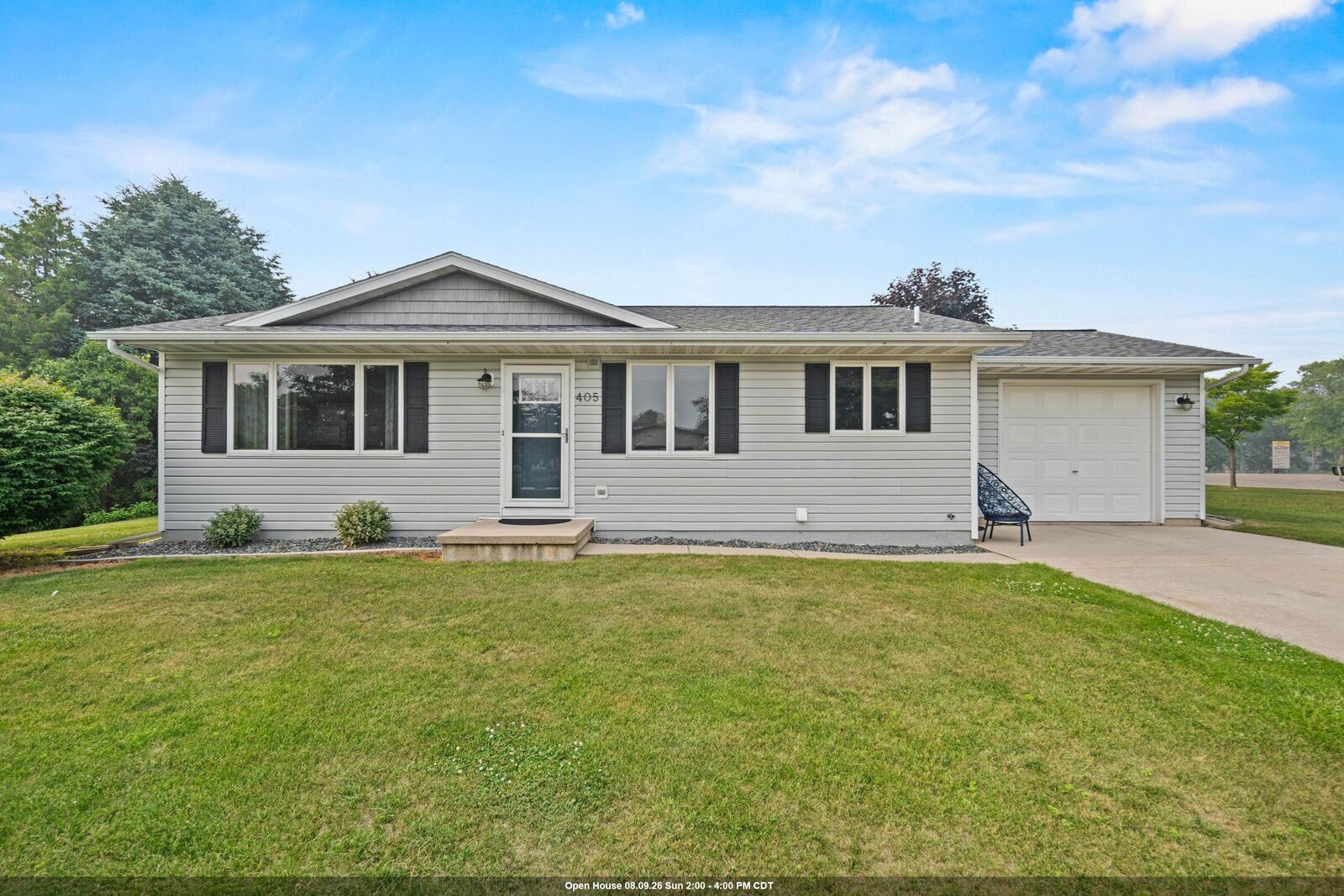 Property Photo:  405 W Greenfield Avenue  WI 54201 
