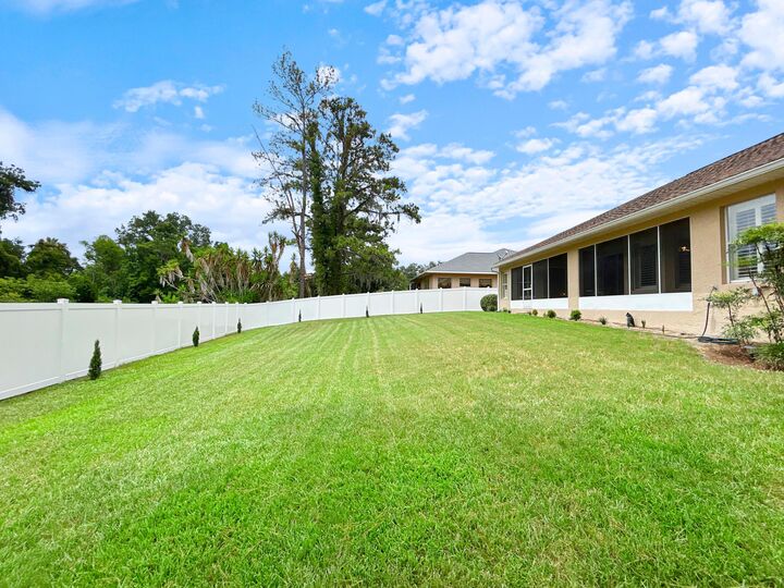Property Photo: 2716 SW 20th Avenue FL 34471