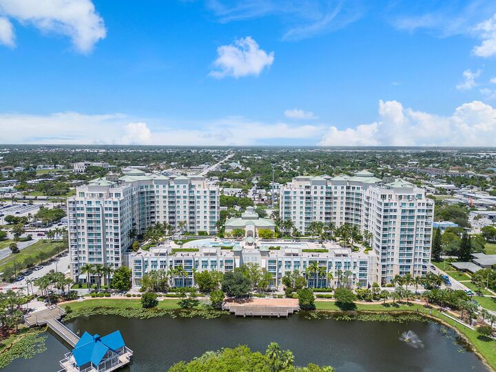 Property Photo: 450 N Federal Highway 911 FL 33435