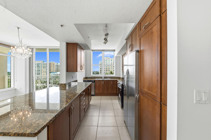 Property Photo:  450 N Federal Highway 911  FL 33435 