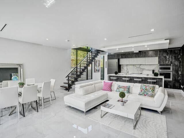 Property Photo: 2514 NE 21st Street A FL 33305
