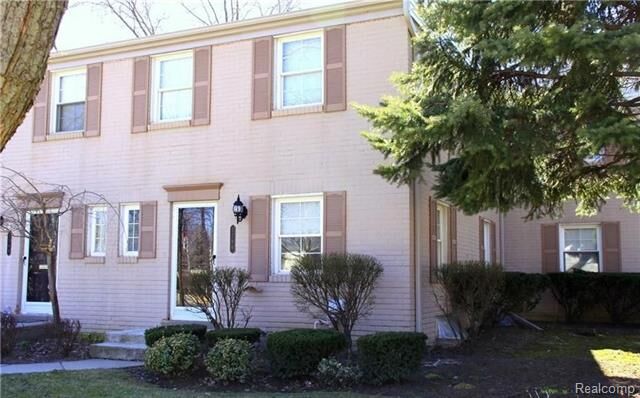 Property Photo:  1796 Graefield Road 20  MI 48009 