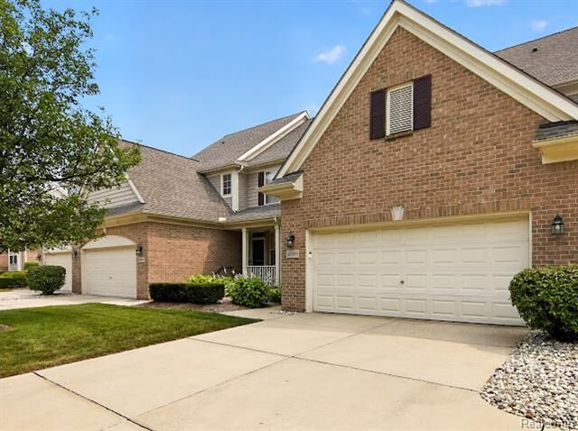 Property Photo:  32969 Brookside Circle 18  MI 48152 