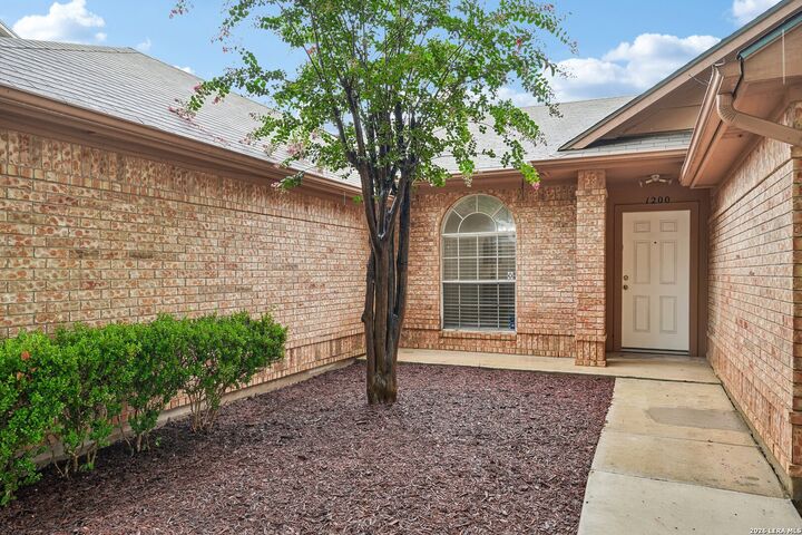 Property Photo:  1200 Dove Mdws  TX 78154 