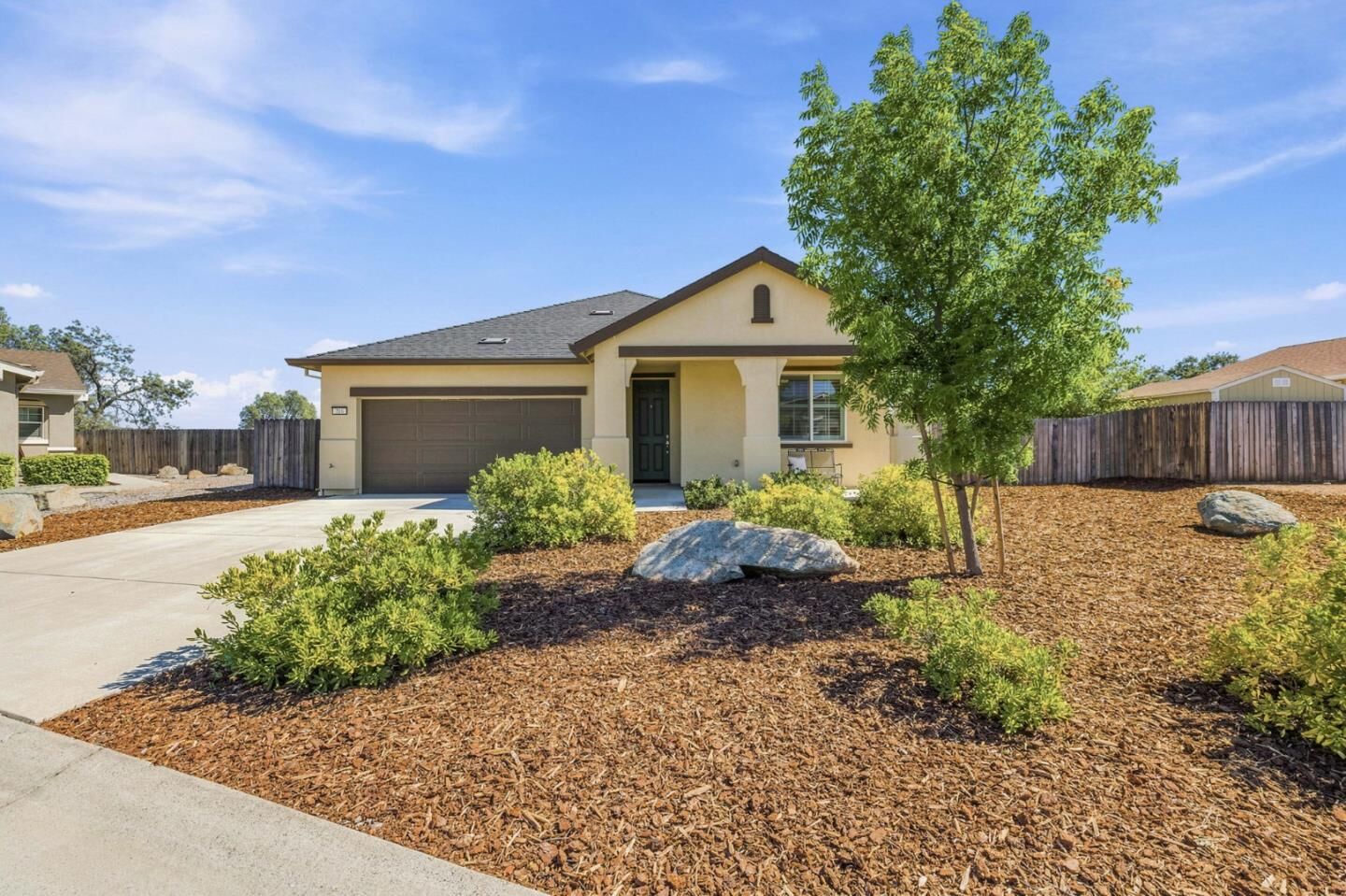 Property Photo: 216 Raccoon Hollow Loop CA 95228