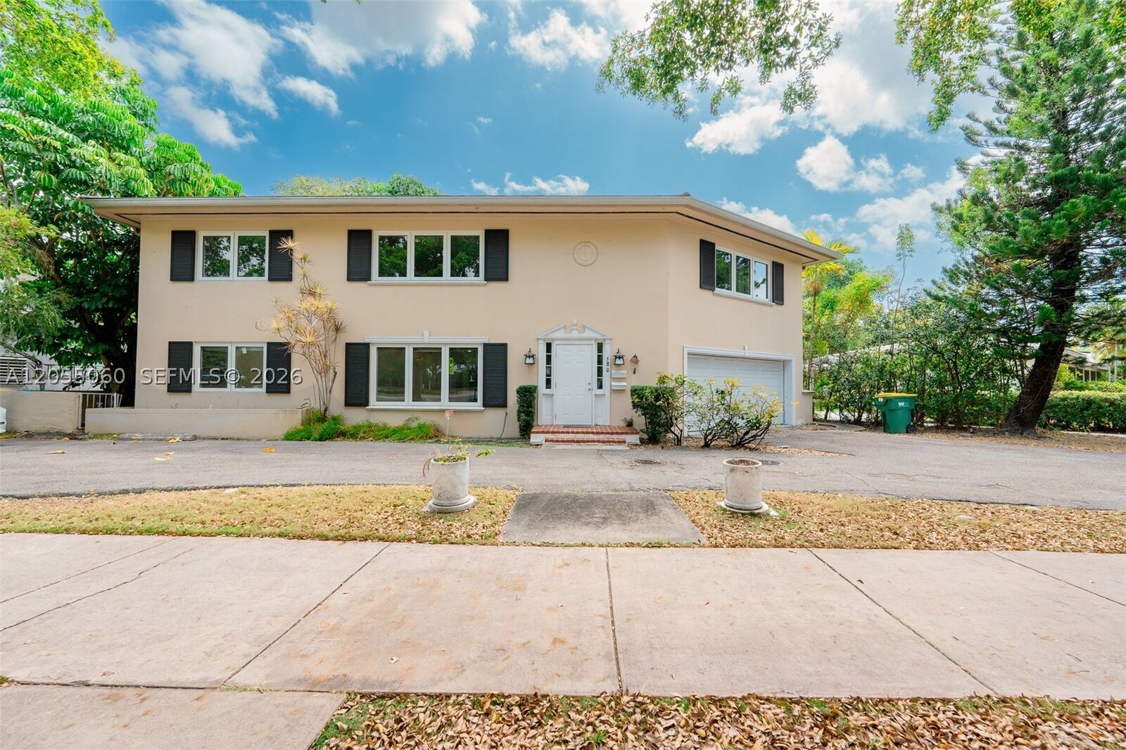 Property Photo:  580 University Dr 2  FL 33134 