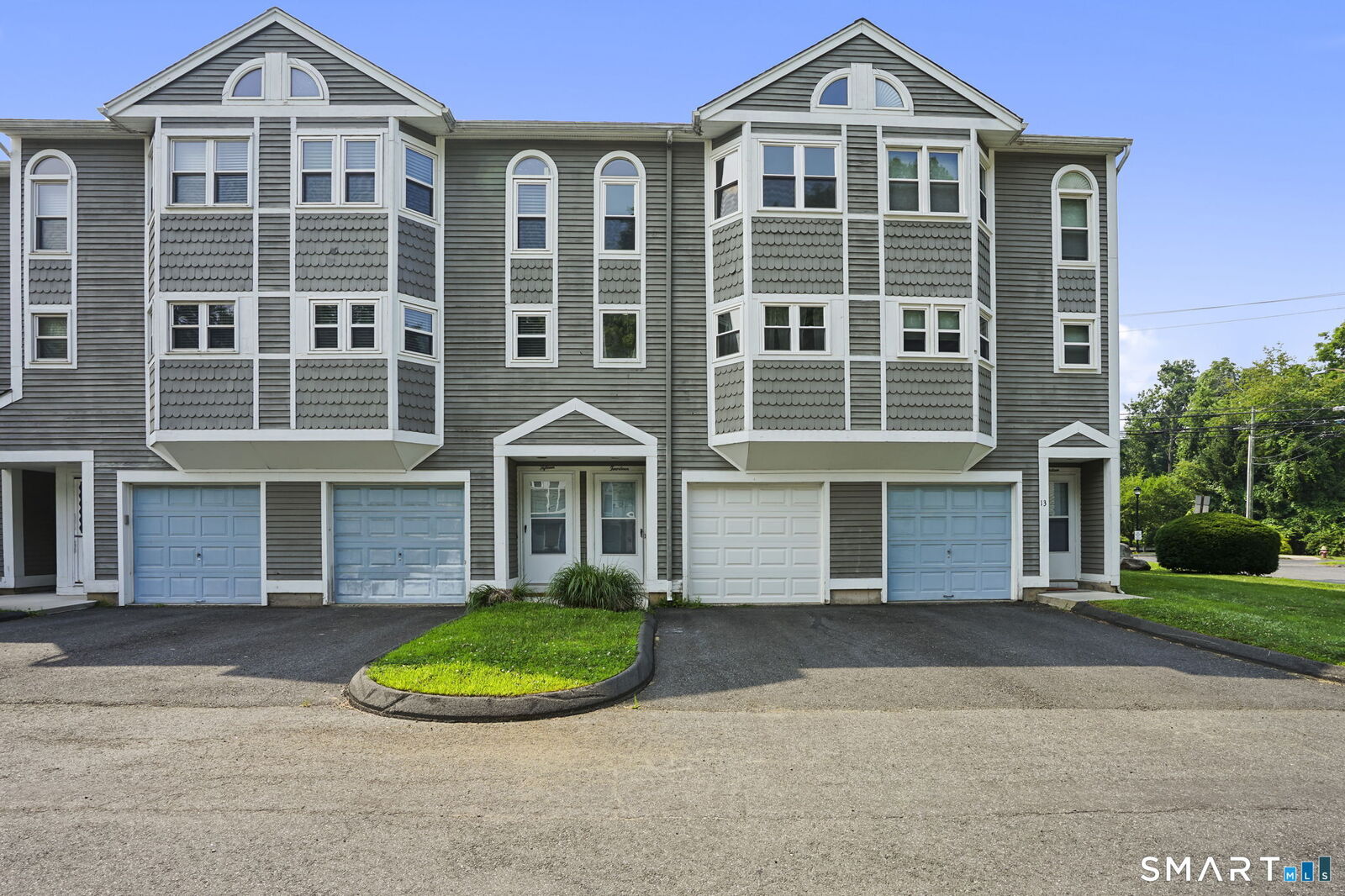 Property Photo: 1655 North Colony Road 14 CT 06450