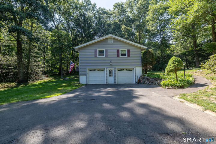 Property Photo:  184 Franklin St Extension  CT 06811 
