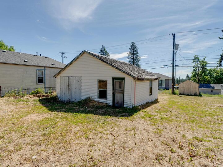 Property Photo: 219 A St WA 99004