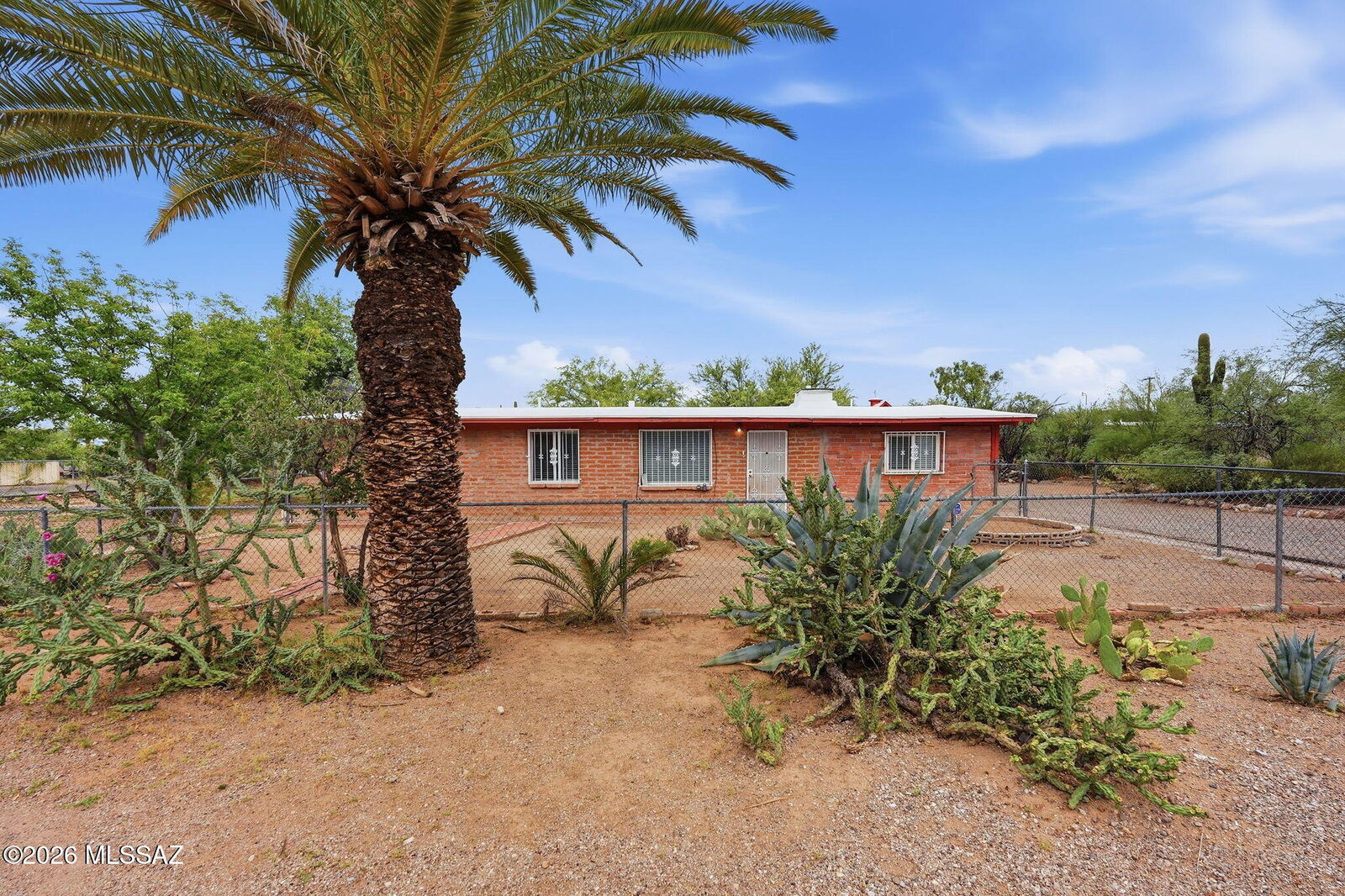 Property Photo:  2901 W Milton Road  AZ 85746 