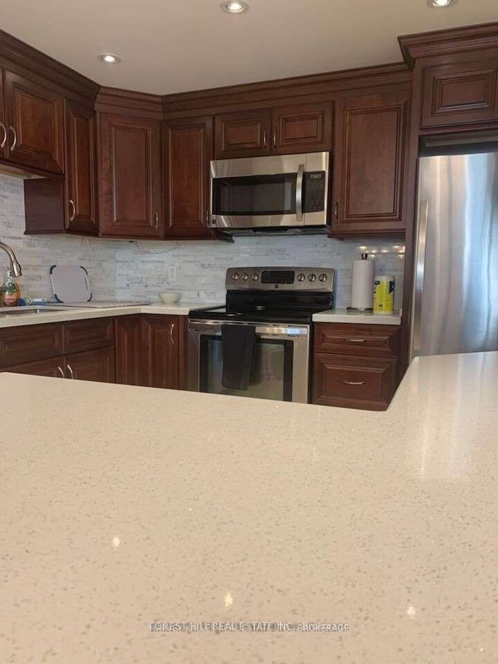 Property Photo: 500 Glencairn Avenue 303 ON M6B 1Z1