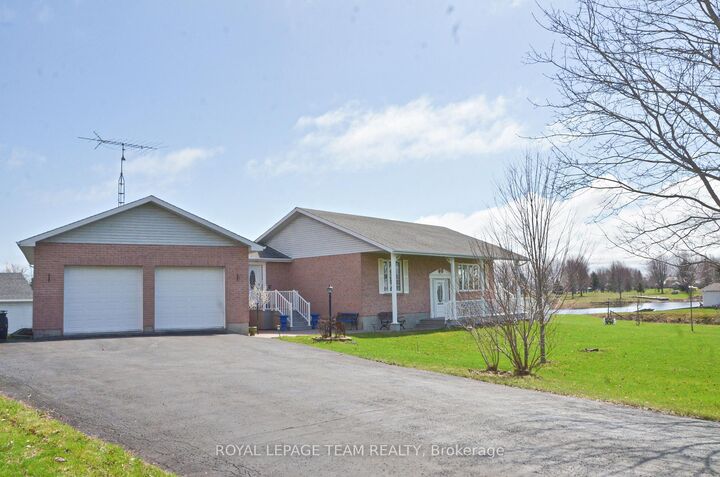 Property Photo: 11708 Breezewood Avenue S ON K0C 1X0