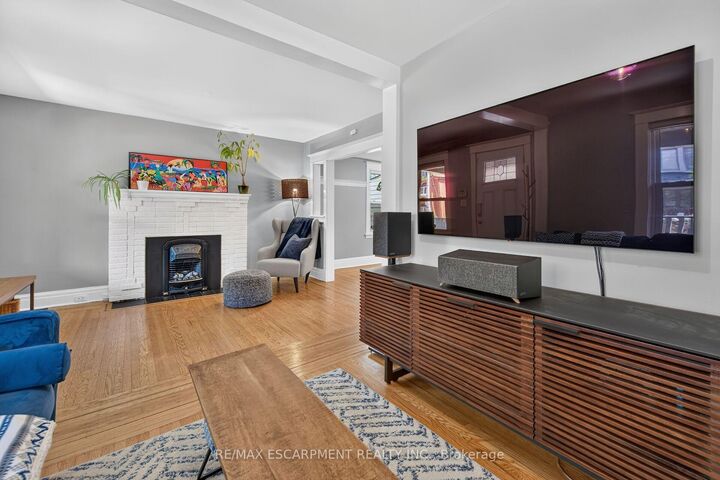 Property Photo: 163 Hess Street S ON L8P 3N8