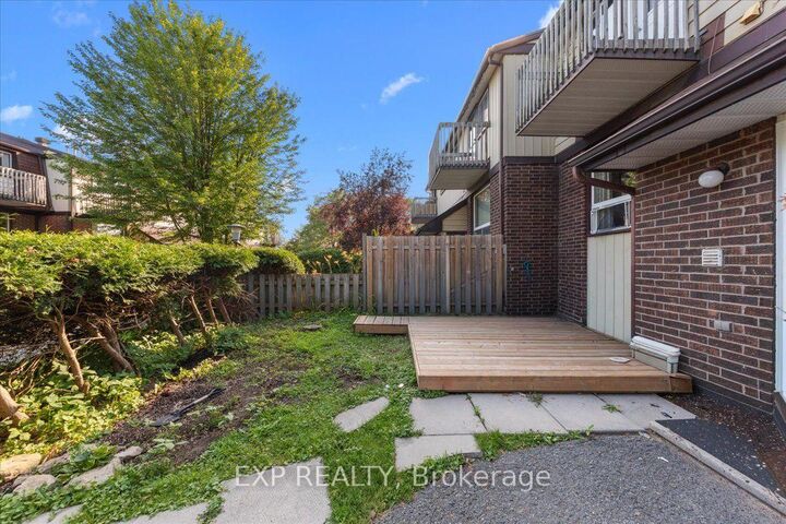 Property Photo: 407 Montfort Street 9 ON K1L 8G8
