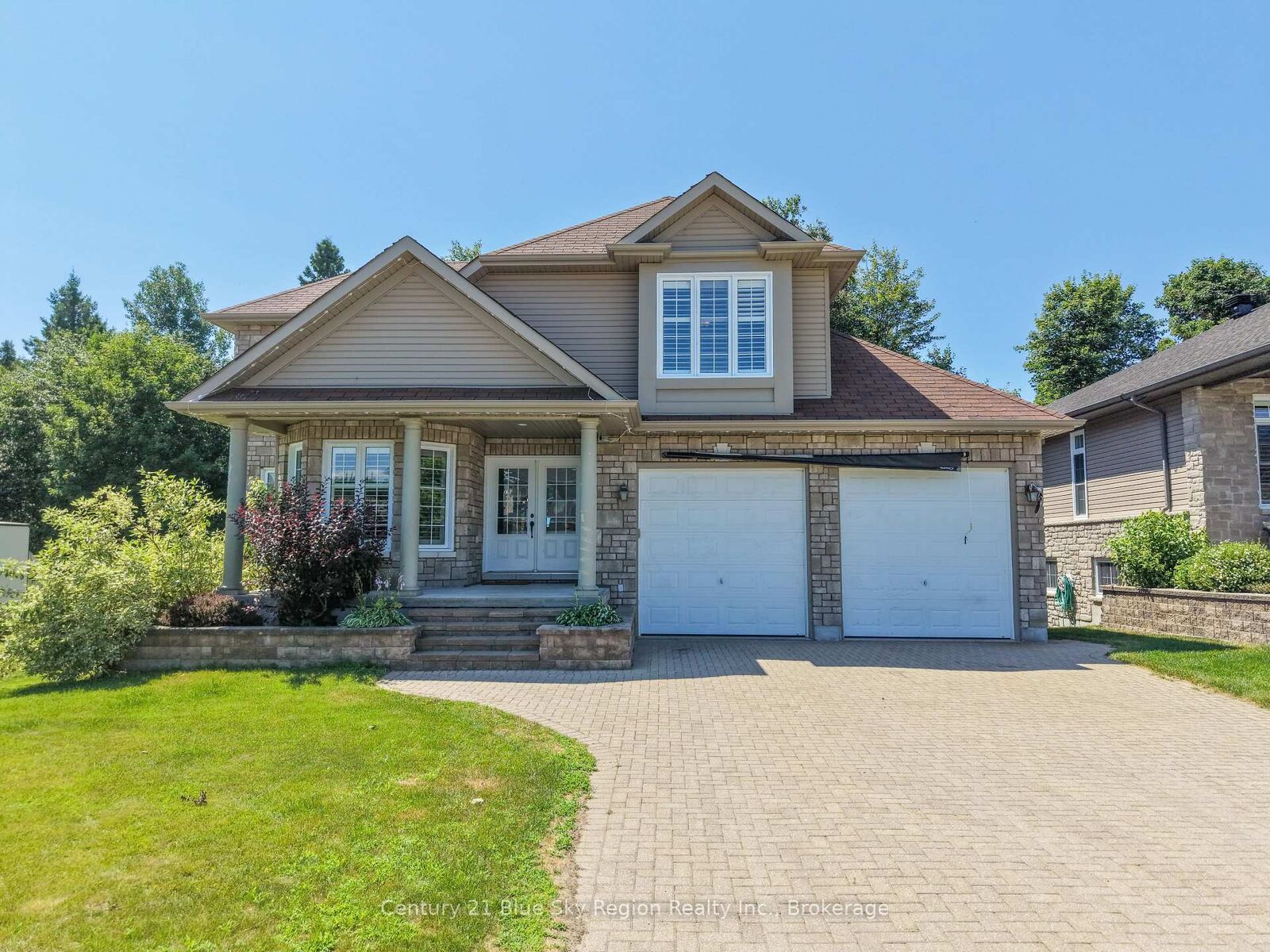 Property Photo: 21 Stone Manor Drive ON P1C 0A2