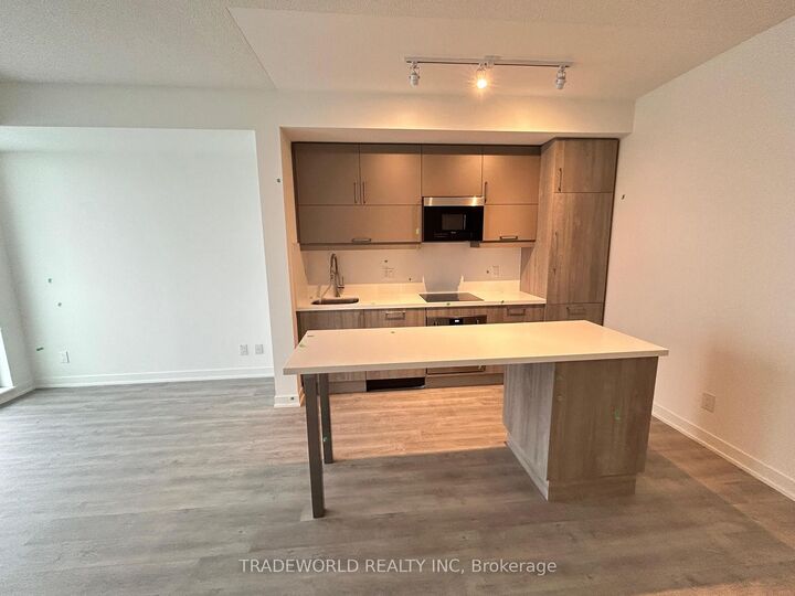 Property Photo: 8119 Birchmount Road 1118 ON L6G 1B3