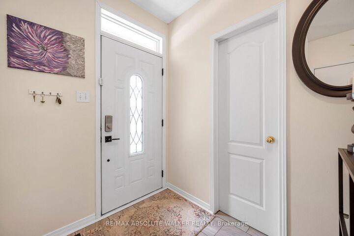Property Photo:  32 Roberge Crescent  ON K2L 4G7 
