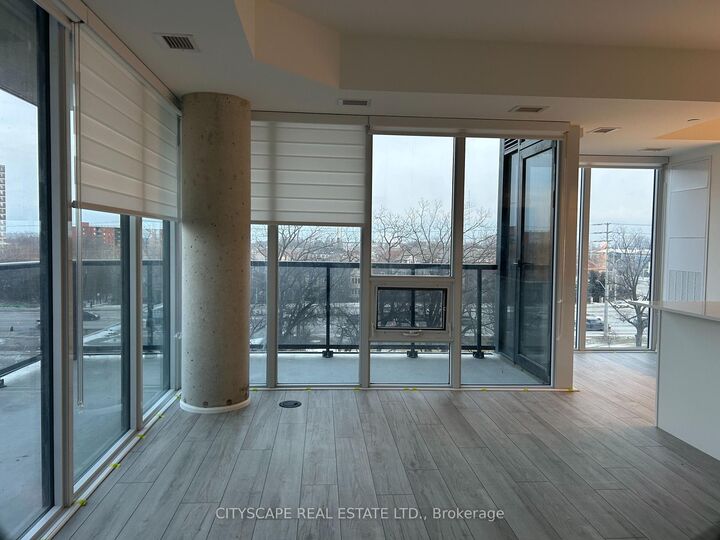 Property Photo:  1035 Southdown Road 504  ON L5J 0A2 