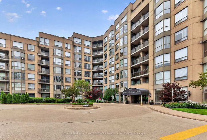 Property Photo: 2511 Lakeshore Road W 407 ON L6L 6L9