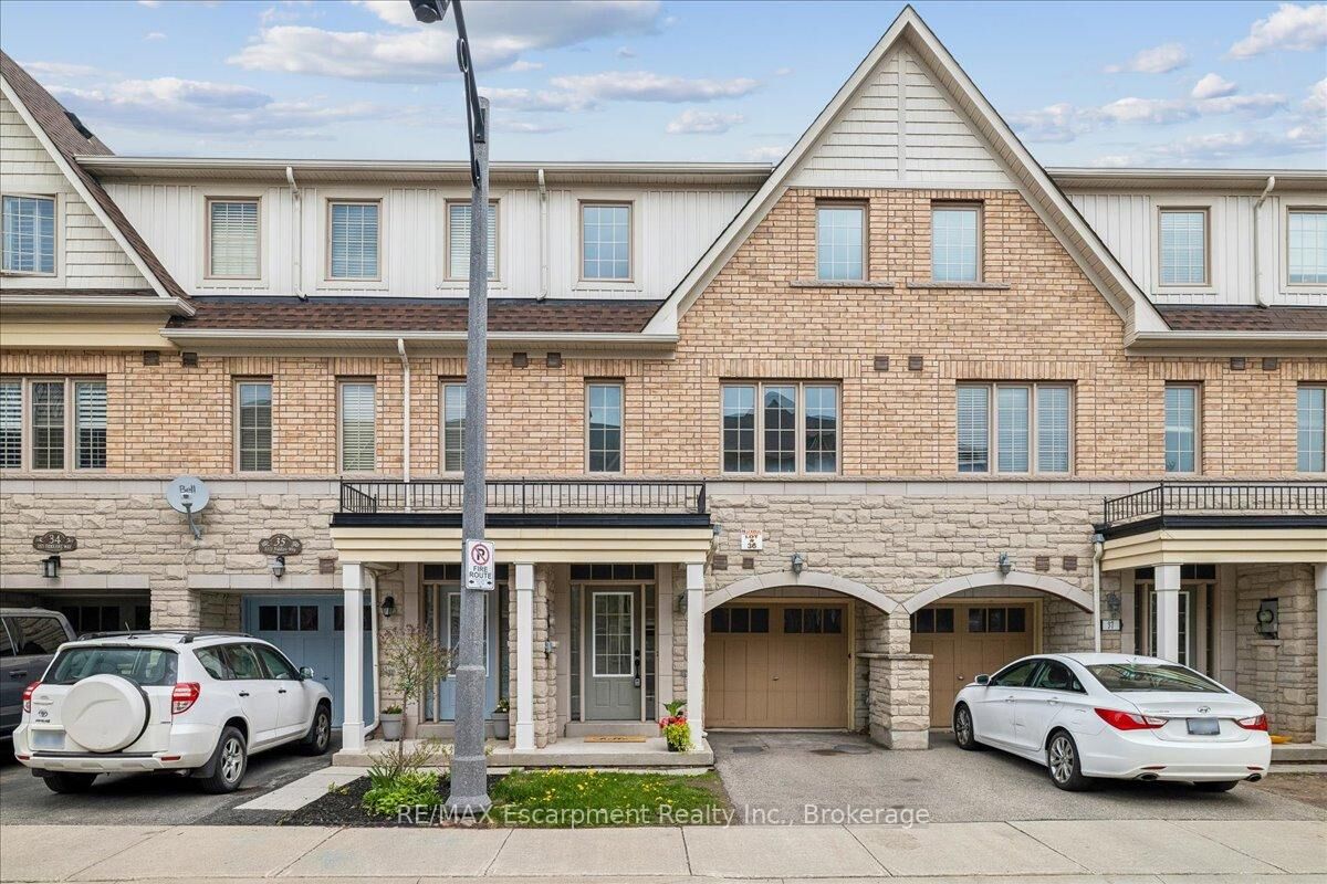 Property Photo: 2171 Fiddlers Way 36 ON L6M 0R9