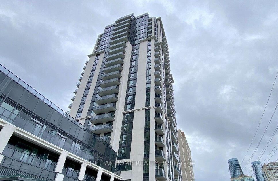 Photo de la propriété: 202 Burnhamthorpe Road E 1607 ON L5A 0B2