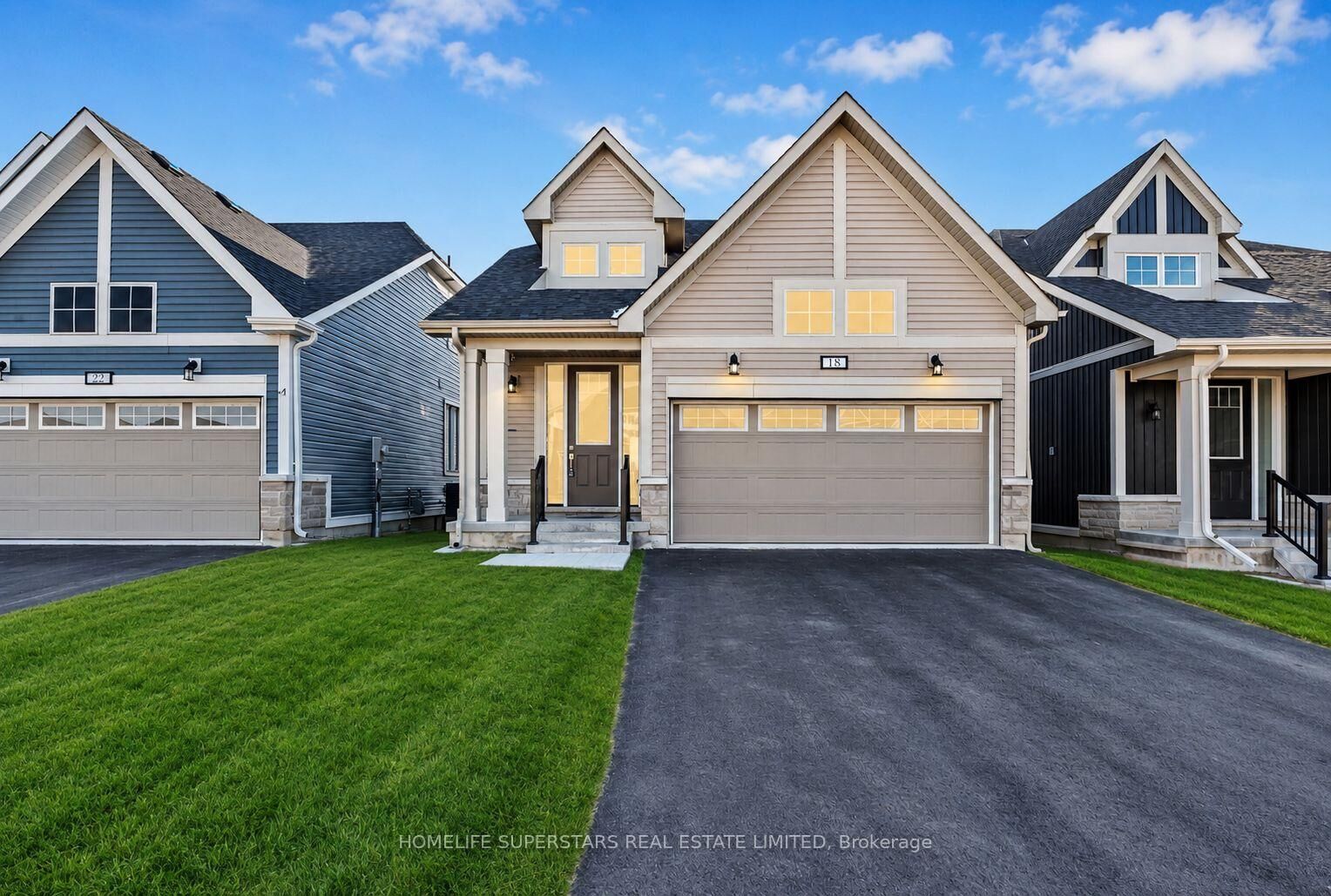 Property Photo: 18 Oakmont Drive ON K0H 1G0
