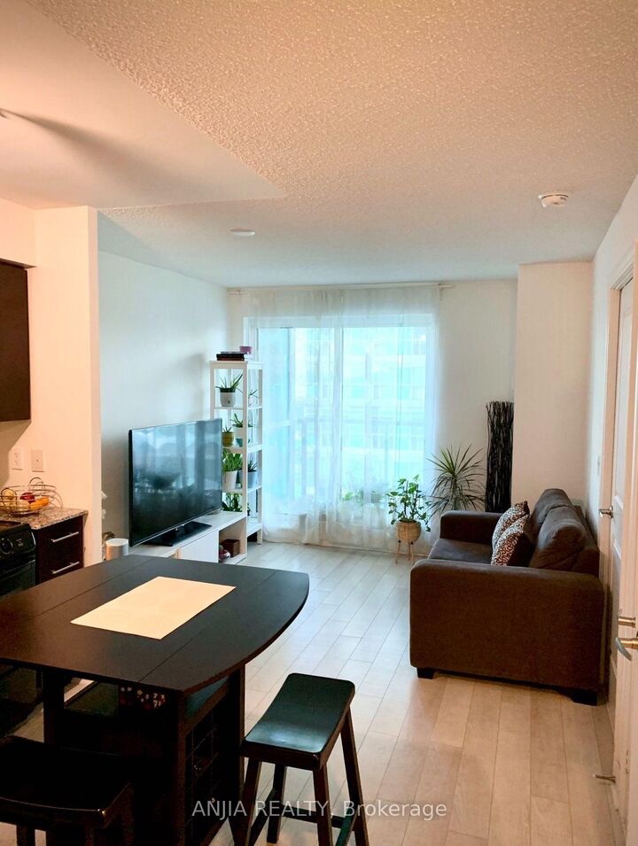 Property Photo: 50 Town Centre Court 906 ON M1P 0A9