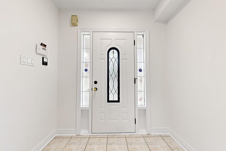 Property Photo:  65 Martini Drive  ON L4S 2T7 