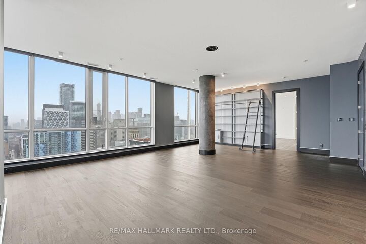 Property Photo: 199 Richmond Street W Ph101 ON M5V 0H4