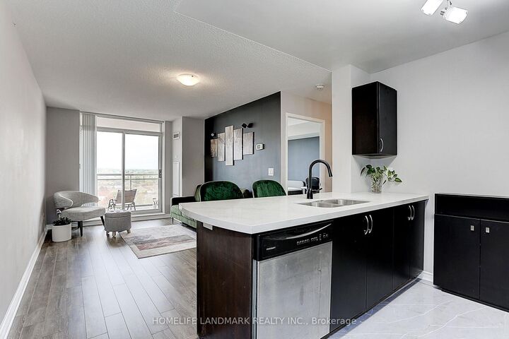 Property Photo: 75 King William Crescent 1013 ON L4B 0C1