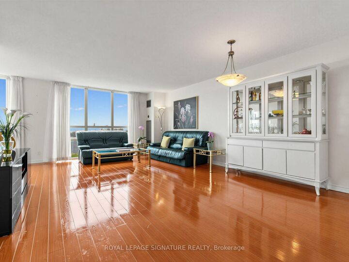 Property Photo: 205 Wynford Drive 2204 ON M3C 3P4