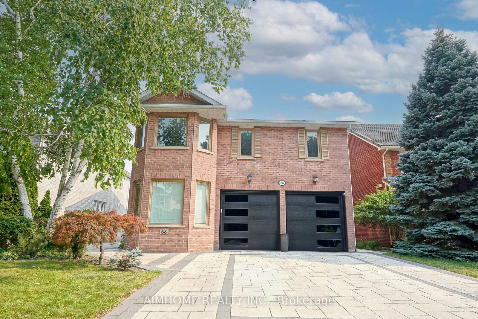Property Photo: 68 Aitken Circle ON L3R 7L1
