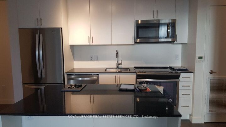 Property Photo:  168 Sabina Drive 319  ON L6H 7C3 
