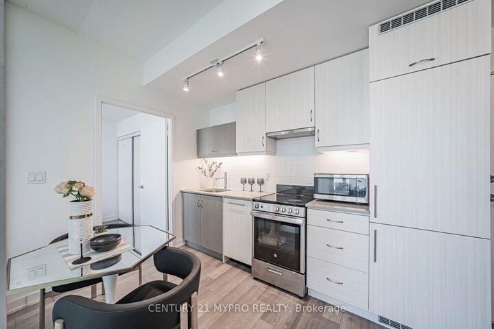 181 Huron Street 1604 — photo 1