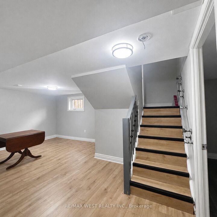 Property Photo: 53 Shadyside Avenue Bsmt ON L8V 3E2