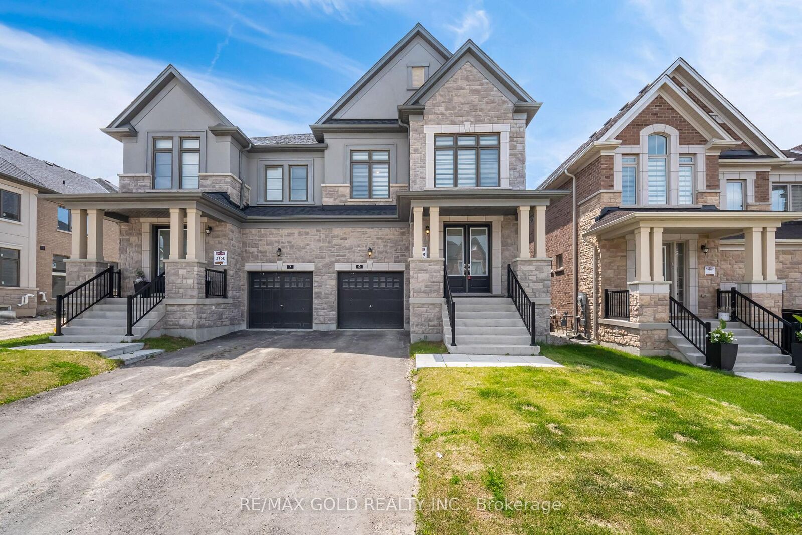 Property Photo: 9 Kentledge Avenue ON L9N 0W3