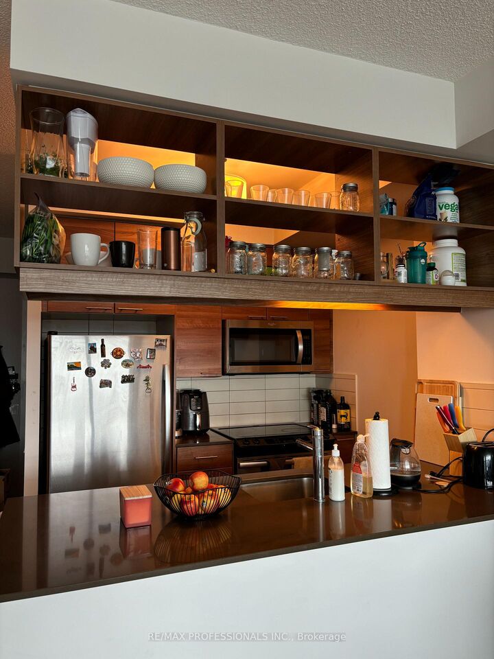 Property Photo: 15 Viking Lane 3510 ON M9B 0A4