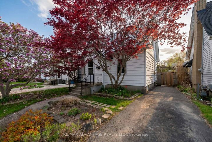 Property Photo:  543 Chester Street S  ON N6C 2K1 