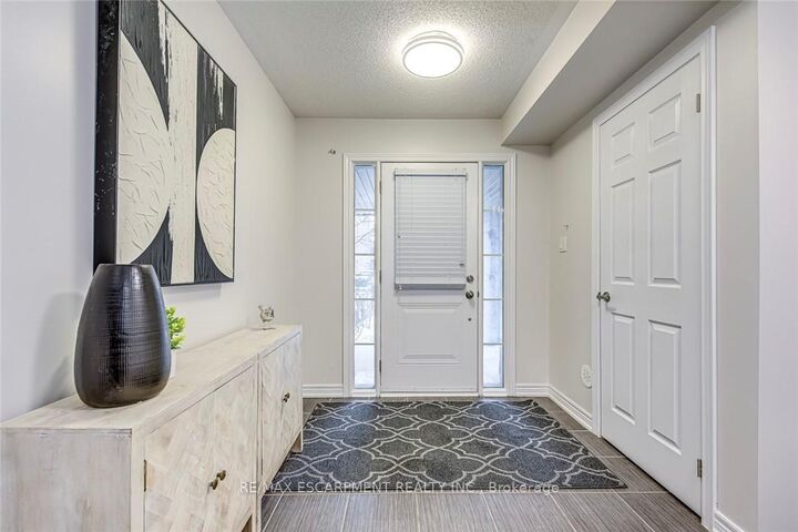 Property Photo: 2435 Greenwich Drive 74 ON L6M 0S4