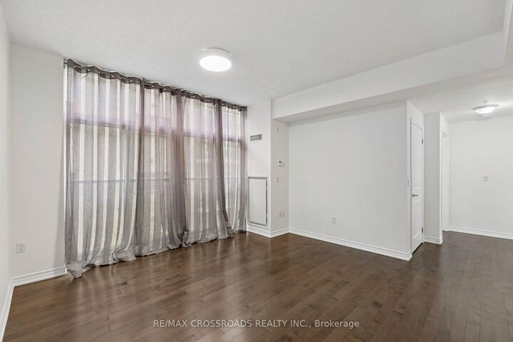 Property Photo: 427 Aberdeen Avenue 201 ON L8P 2S4