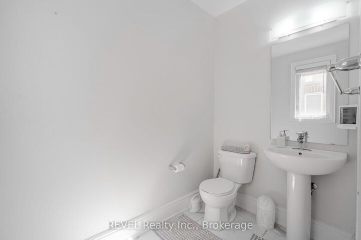 Property Photo: 8619 Chickory Trail ON L2H 3S5