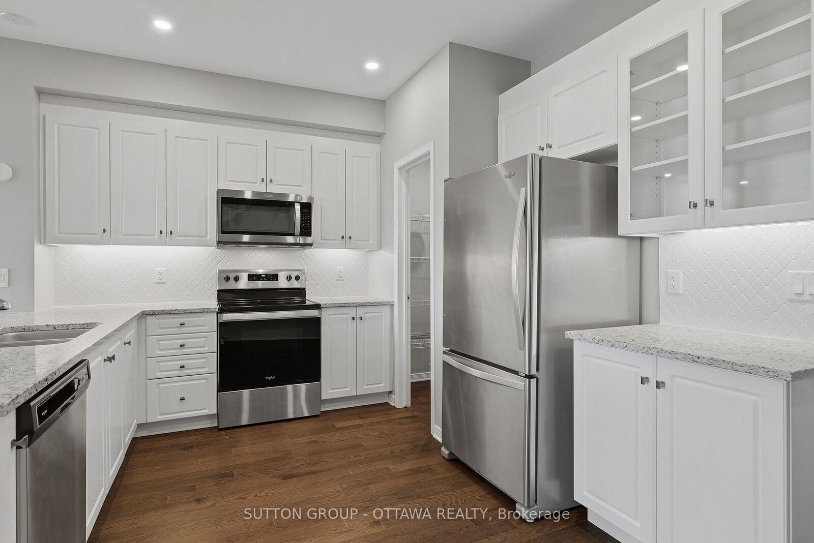 Property Photo: 196 Jardiniere Street ON K2S 2K2