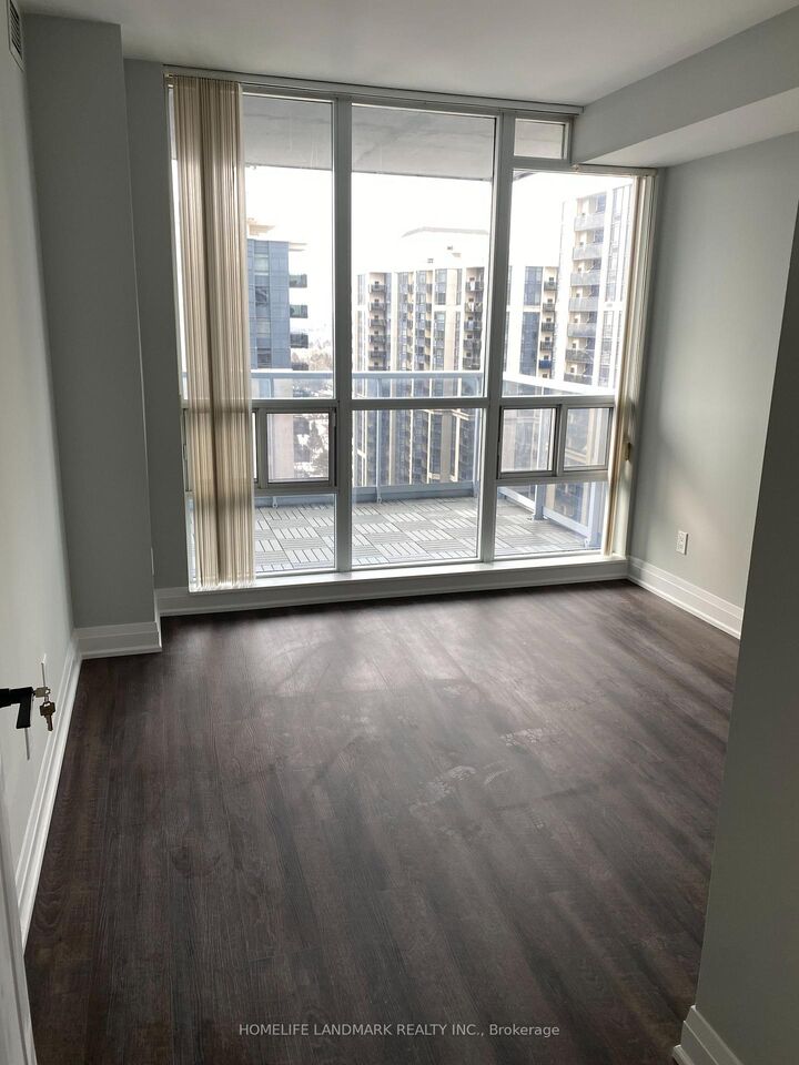 Property Photo:  4968 Yonge Street W 2815  ON M2N 5N7 