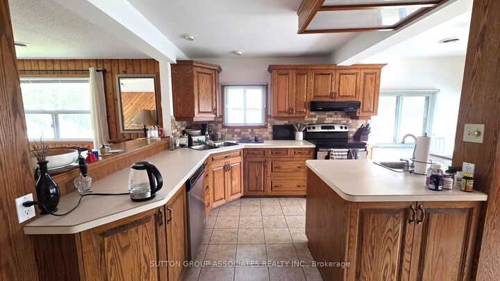 Property Photo:  1099 Poplar Drive  ON L0L 1R0 