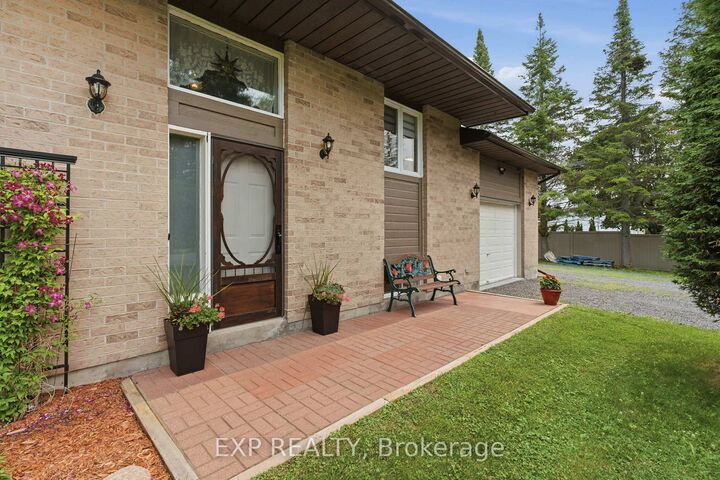 1445 Du Lac Road — photo 1