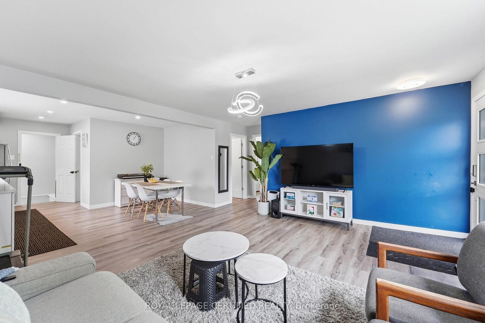 Property Photo: 18 Coventry Street ON L2R 6X7