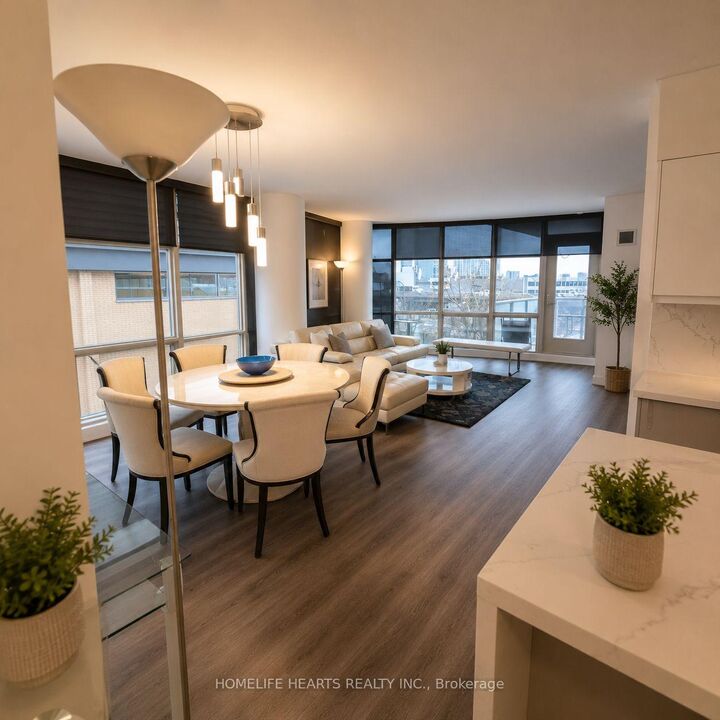 Property Photo:  35 Mariner Terrace 309  ON M5V 3V9 