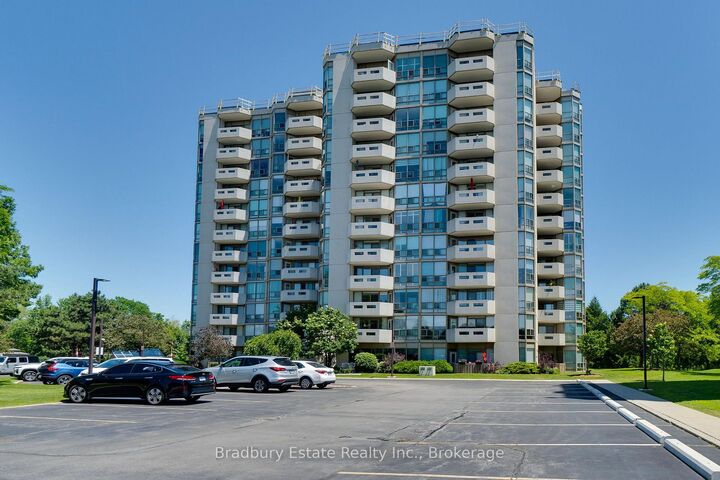 Property Photo: 5080 Pinedale Avenue N 203 ON L7L 5V7